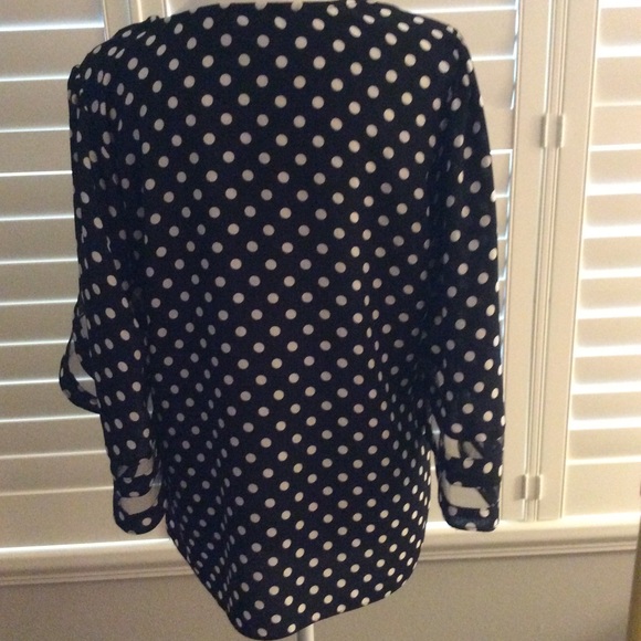 Top - Picture 2 of 3